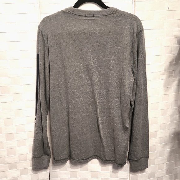 NWT - Abercrombie & Fitch Gray Long Sleeved Logo "Muscle" T-Shirt - Size Small - Picture 4 of 8